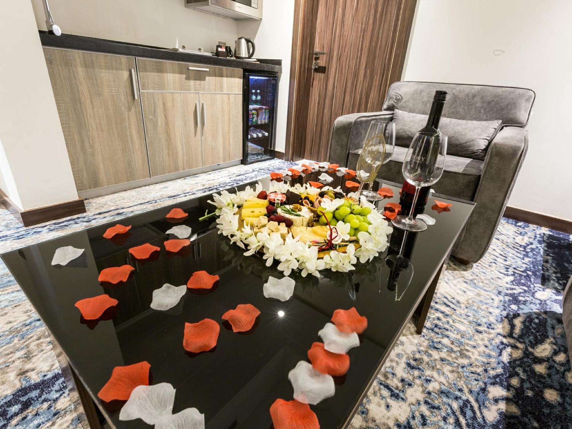 Hotel White Diamond Sari 3*